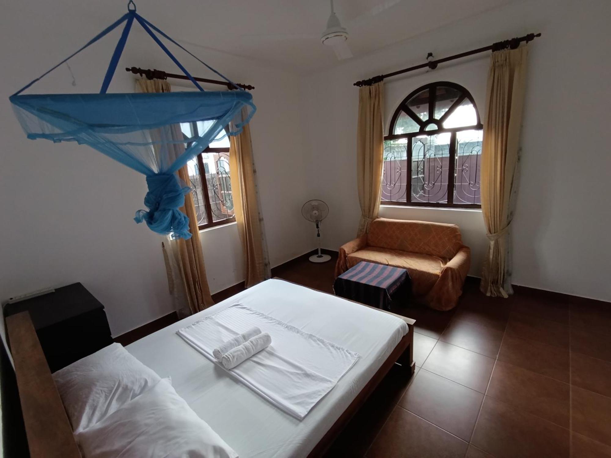 S And P Airport Transit Hostel And Villa 01 Негомбо Екстериор снимка